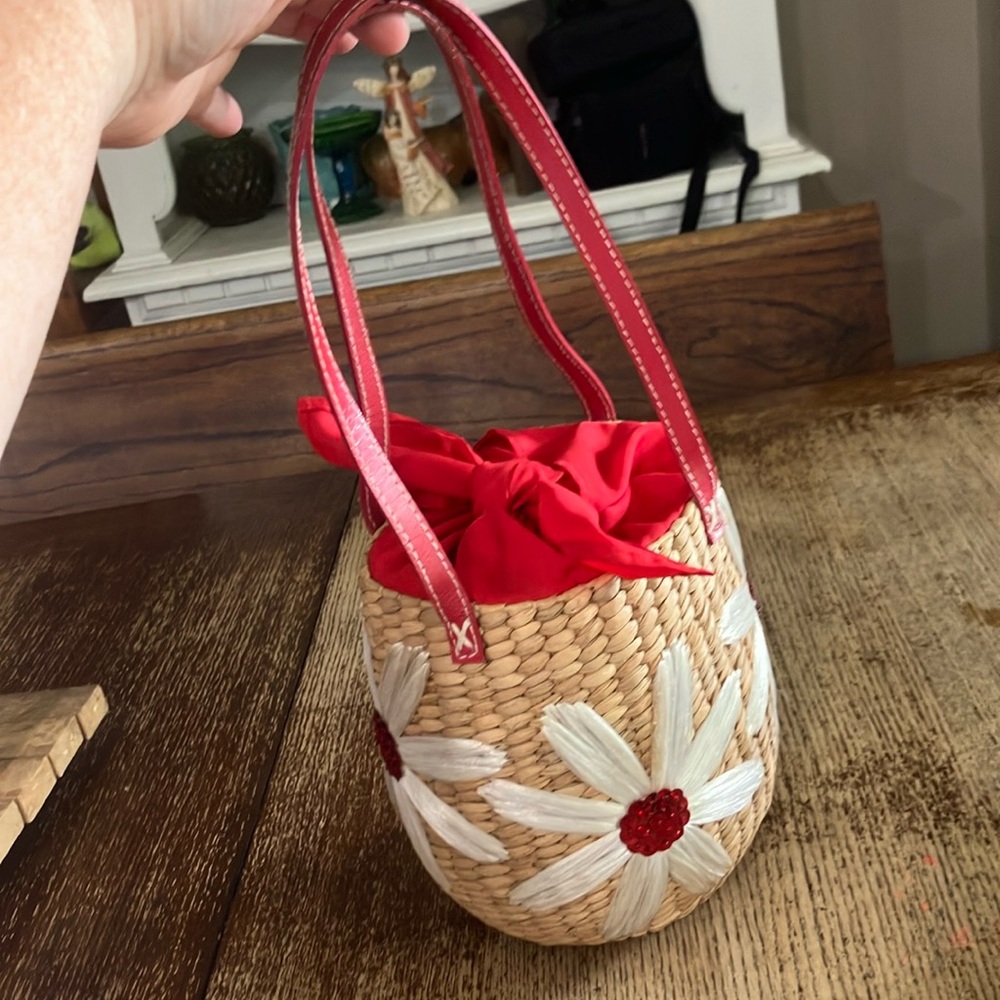 Straw Woven Handbag Bandanna tie Red straps sequins floral 100% Natural straw